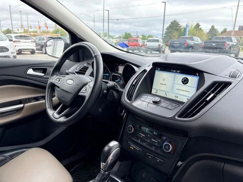Used 2019 Ford Escape SEL AWD/4WD image 10