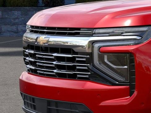 New 2026 Chevrolet Suburban Premier w/ Sun And Tow Package AWD/4WD image 13