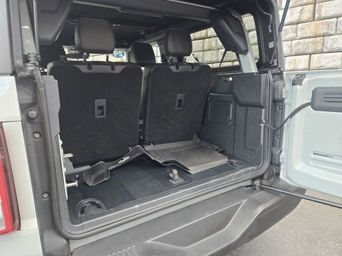 Used 2024 Ford Bronco Black Diamond image 10