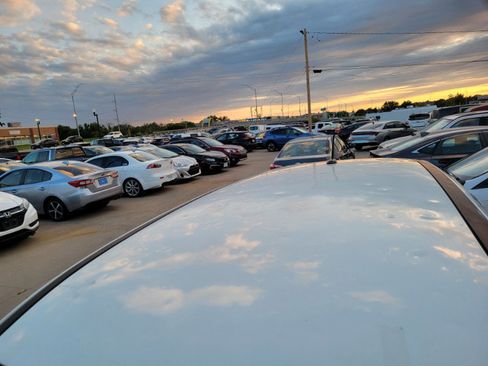 Used 2015 Nissan Rogue S FWD image 12