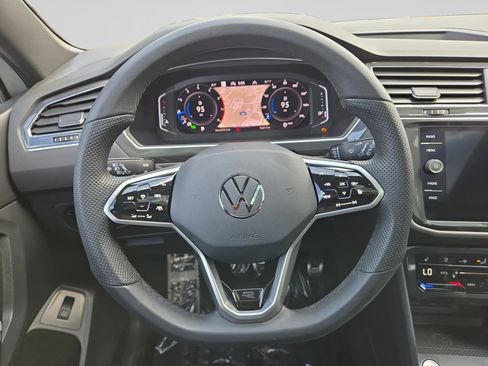 Used 2022 Volkswagen Tiguan SEL R-Line AWD/4WD image 22