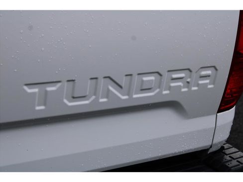 Used 2016 Toyota Tundra SR5 image 37