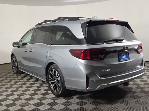New 2026 Honda Odyssey Elite image 8