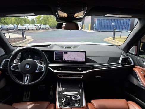 Used 2024 BMW X7 M60i w/ Executive Package AWD/4WD image 44