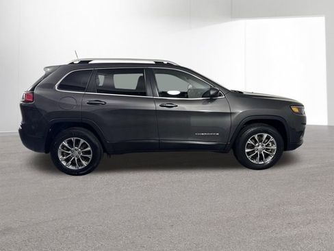 Used 2021 Jeep Cherokee Latitude Plus image 32