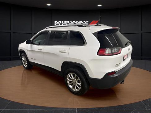 Used 2019 Jeep Cherokee Latitude w/ Cold Weather Group AWD/4WD image 3