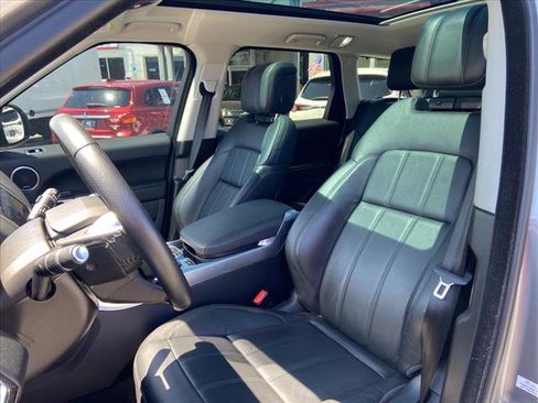 Used 2020 Land Rover Range Rover Sport SE image 14