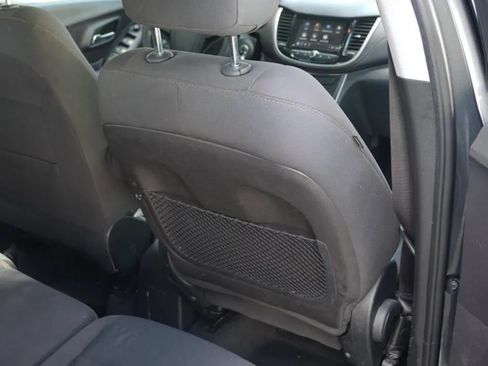 Used 2019 Chevrolet Trax LS FWD image 12