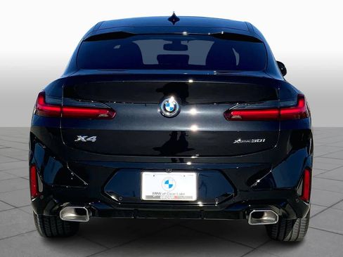 Certified 2025 BMW X4 xDrive30i w/ Premium Package image 4