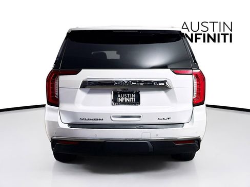 Used 2023 GMC Yukon SLT w/ SLT Premium Package image 6