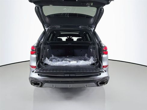 New 2026 BMW X5 xDrive40i w/ M Sport Package AWD/4WD image 26