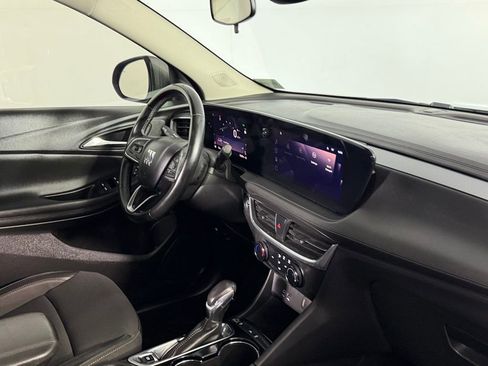 Used 2024 Buick Encore GX Preferred image 33