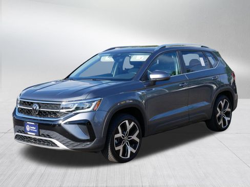 Certified 2023 Volkswagen Taos SEL AWD/4WD image 3