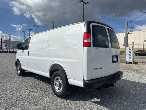 New 2025 Chevrolet Express 2500 Work Van w/ Enhanced Convenience Package image 5