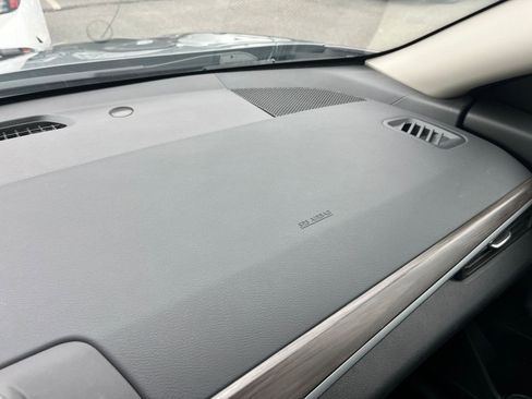 Used 2025 Nissan Altima 2.5 SV image 36