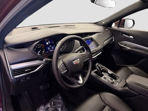 Used 2023 Cadillac XT4 Premium Luxury AWD/4WD image 11