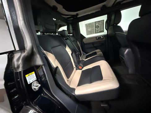 Used 2024 Ford Bronco Wildtrak AWD/4WD image 14