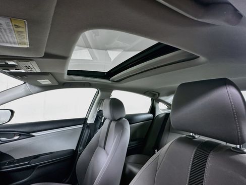 Used 2018 Honda Civic EX-T image 24