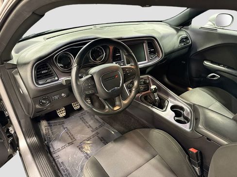 Used 2016 Dodge Challenger R/T Scat Pack image 9