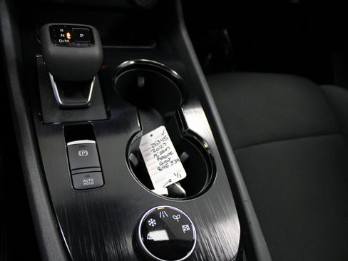 Used 2023 Nissan Rogue S image 30