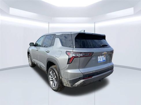 Used 2026 Chevrolet Equinox LT AWD/4WD image 10