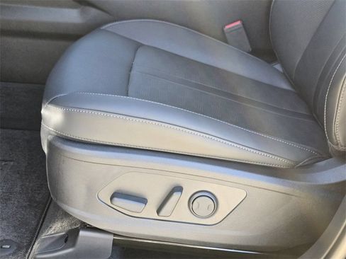 New 2026 Kia Sorento S w/ S Panoramic Sunroof Package FWD image 19
