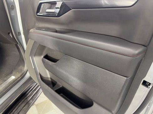 Used 2025 Chevrolet Tahoe RST RWD image 35