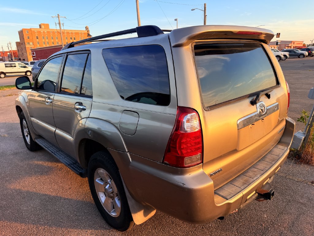 Used 2006 Toyota 4Runner SR5 RWD image 14