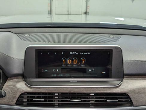 Used 2022 Kia Telluride EX w/ EX Premium Package image 16