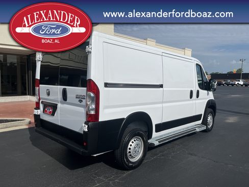 Used 2025 RAM ProMaster 2500 w/ U-Haul Equipment Group FWD image 4