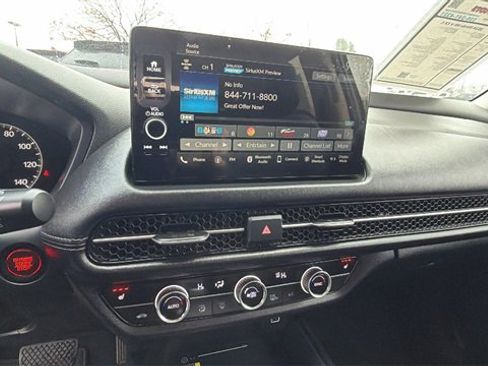 Used 2024 Honda HR-V EX-L image 24