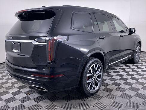 Certified 2023 Cadillac XT6 Sport w/ Platinum Package image 21