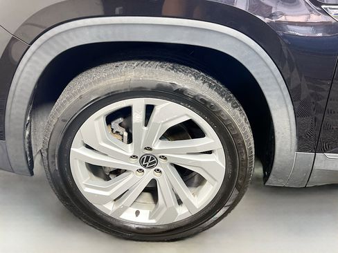 Used 2020 Volkswagen Atlas Cross Sport SEL image 13