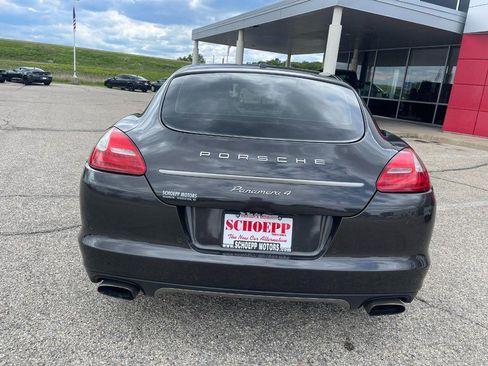 Used 2013 Porsche Panamera 4 Platinum Edition image 4