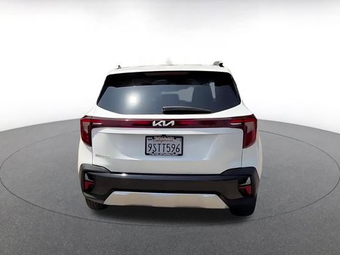 Used 2025 Kia Seltos S FWD image 12