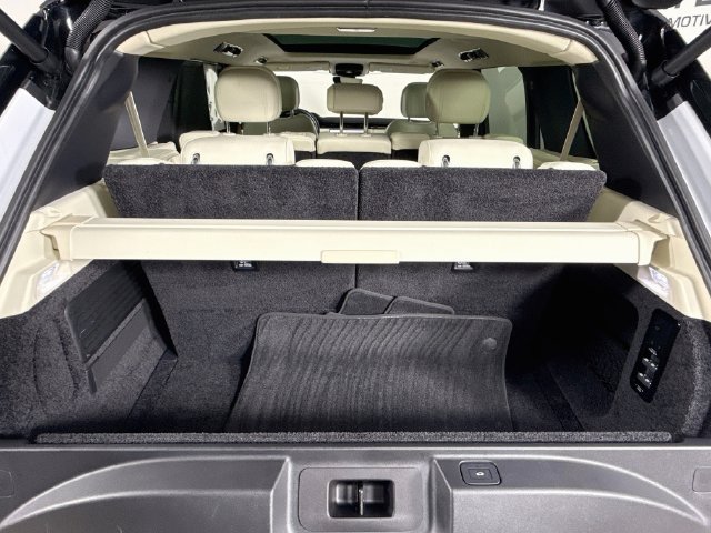 Used 2023 Land Rover Range Rover Long Wheelbase SE AWD/4WD image 27