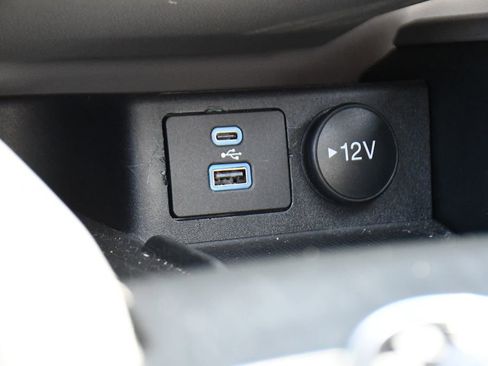 Used 2023 Ford Escape Platinum w/ Premium Technology Package AWD/4WD image 29