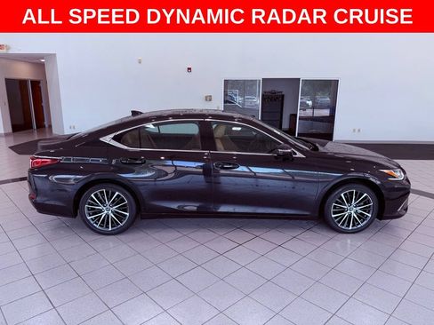 Used 2025 Lexus ES 350 w/ Premium Package FWD image 9