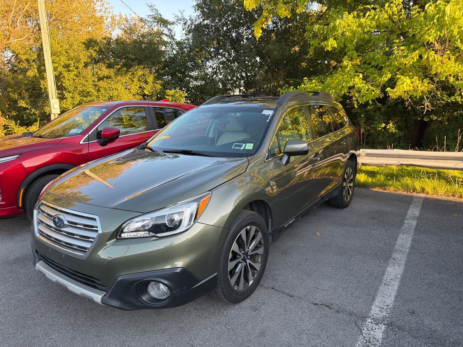 Used 2017 Subaru Outback 3.6R Limited AWD/4WD image 34