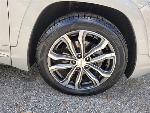 Used 2020 GMC Terrain Denali w/ Denali Premium Package image 23