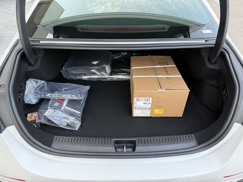 New 2026 Mercedes-Benz E 53 AMG e 4MATIC Sedan image 21