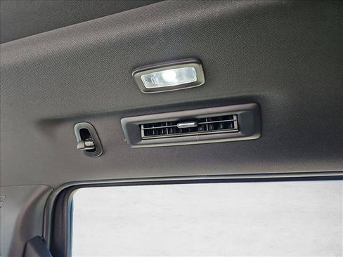 Used 2024 Chevrolet Tahoe Z71 AWD/4WD image 18