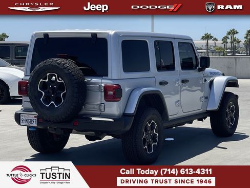 Used 2023 Jeep Wrangler Unlimited Rubicon 4xe w/ Steel Bumper Group AWD/4WD image 6