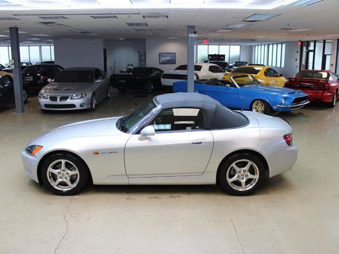Used 2002 Honda S2000 image 8