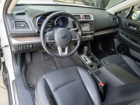 Used 2017 Subaru Outback 3.6R Limited AWD/4WD image 9