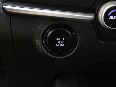 Used 2025 MAZDA MAZDA3 s Sport FWD image 17