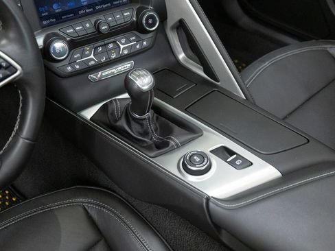Used 2019 Chevrolet Corvette Stingray Coupe w/ 2LT Preferred Equipment Group RWD image 18