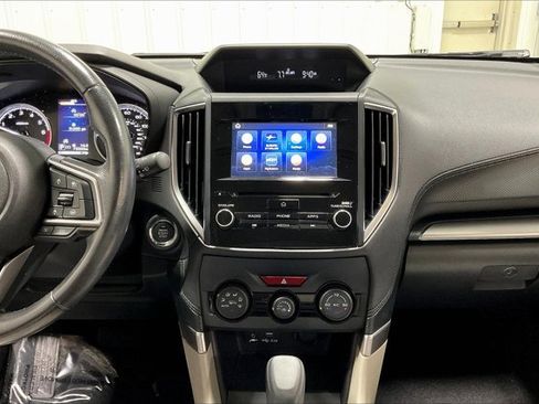 Used 2021 Subaru Forester Premium image 5