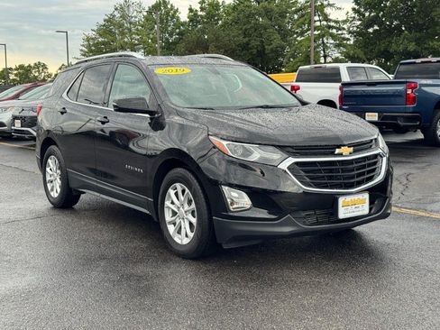 Certified 2019 Chevrolet Equinox LT w/ Sun & Navigation Package FWD image 2