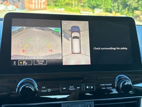 Used 2024 Nissan Armada SL w/ Captain's Chairs Package image 20